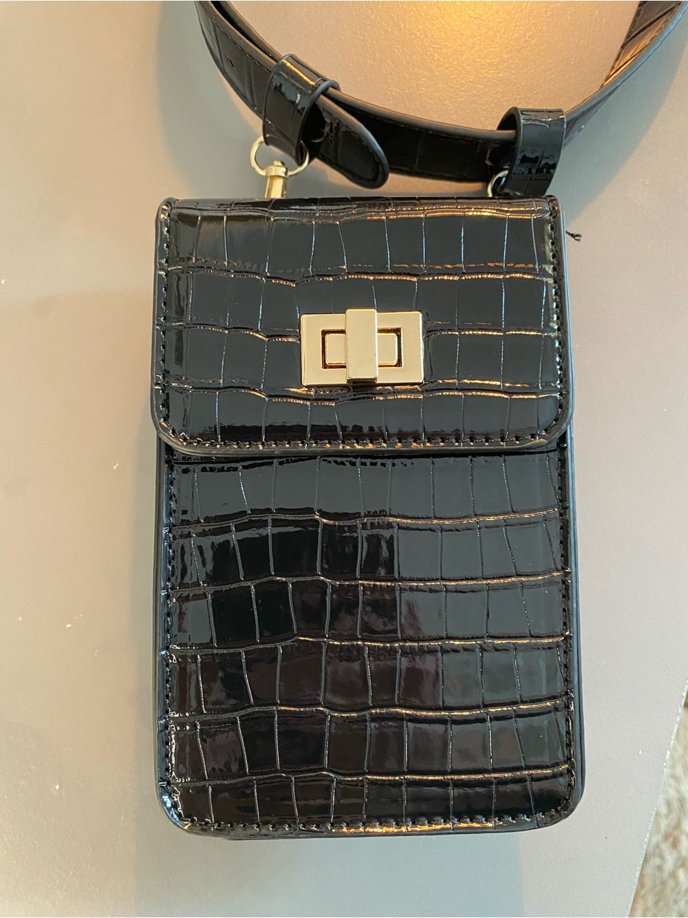 Black Croc-Embossed Patent Crossbody Phone/Purse/fanny Bag/NWOT/NEVER USED